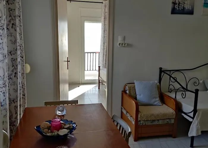 Katerina\'S Apartment Makrigialos
